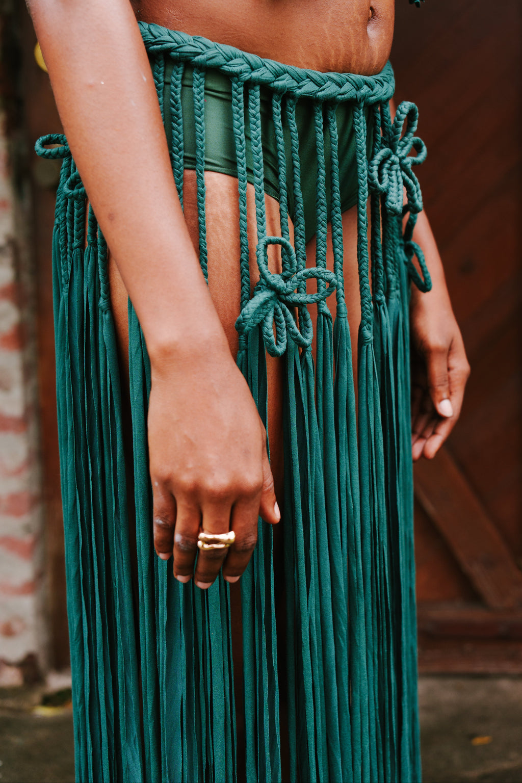 Hibiscus Chestplate X Runaway Fringe Skirt Set